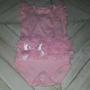 Baby onesie  size 0-3 months